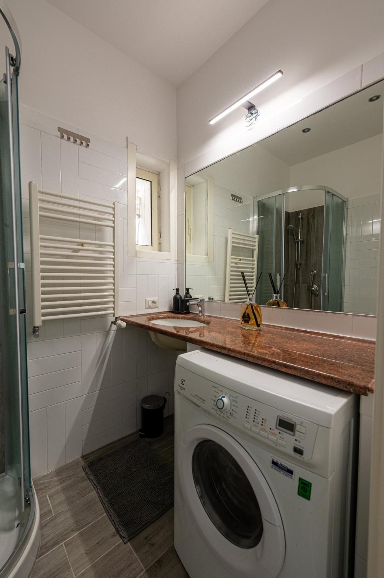 Apartment Casa Voghera Rome